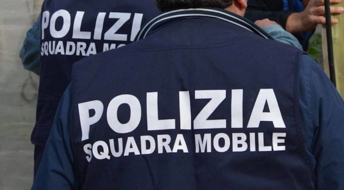 Polizia squadra mobile