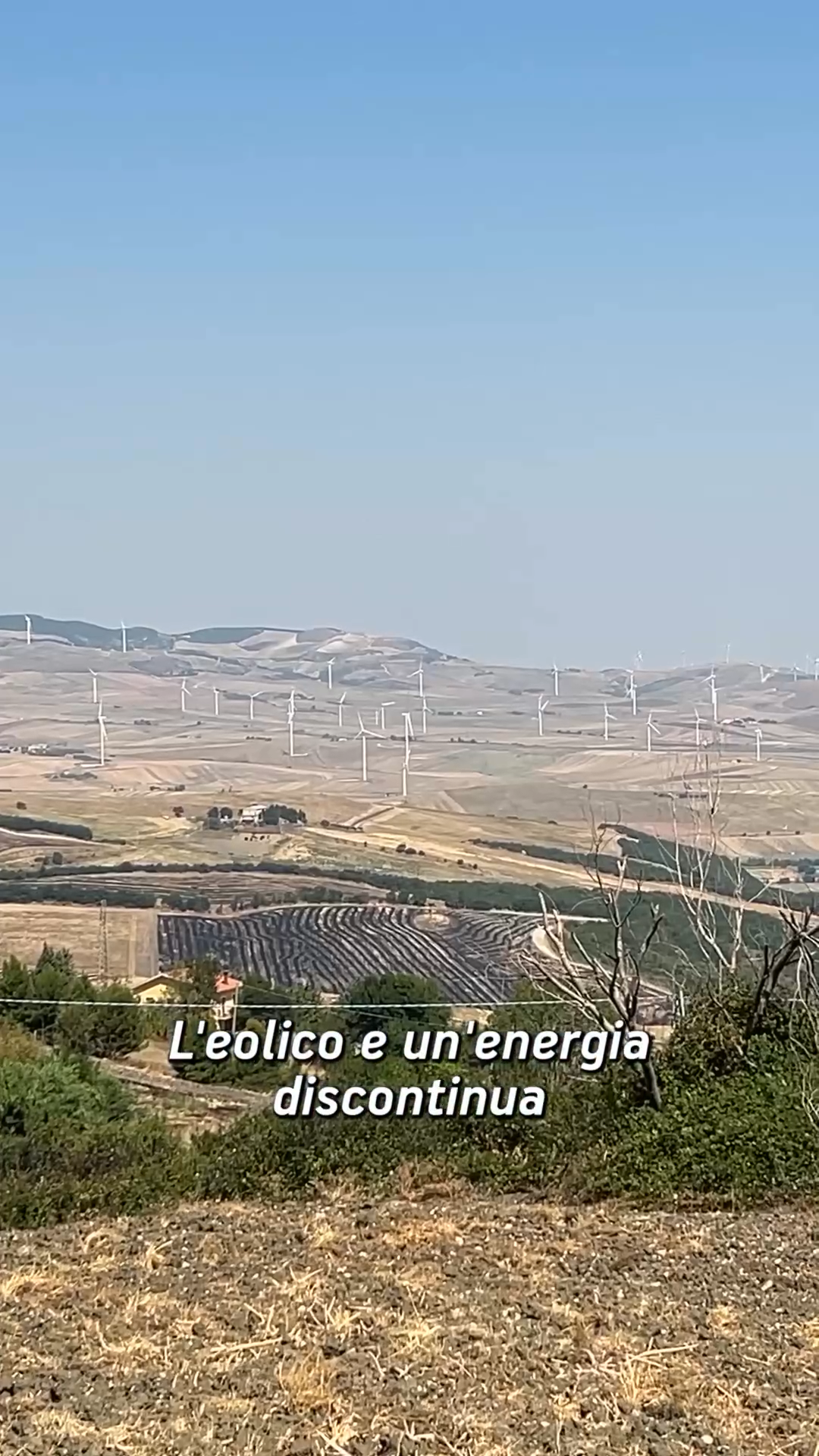 Pale eoliche energia discontinua e paesaggio deturpato